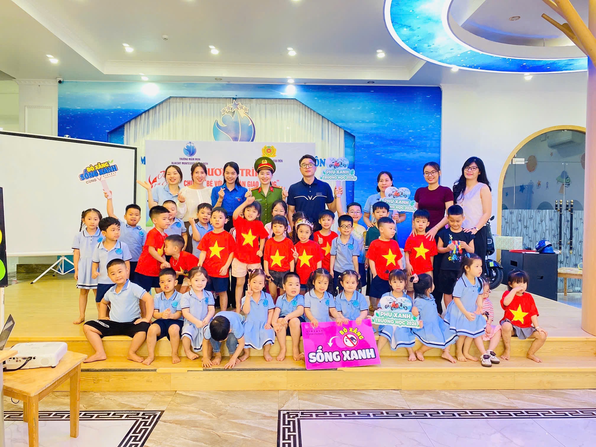 Công an phường Kinh Môn tổ chức chương trình tuyên truyền “Bé với an toàn giao thông”